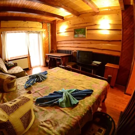 Gostynniy Dvir Raytshtoky Vorokhta