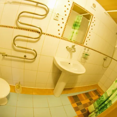 게스트하우스 Gostynniy Dvir Raytshtoky 3*