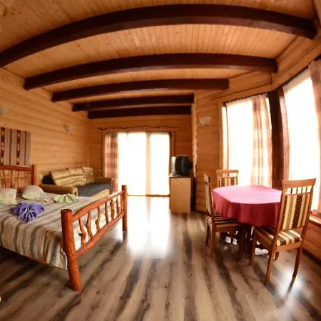 게스트하우스 Gostynniy Dvir Raytshtoky 보로크타