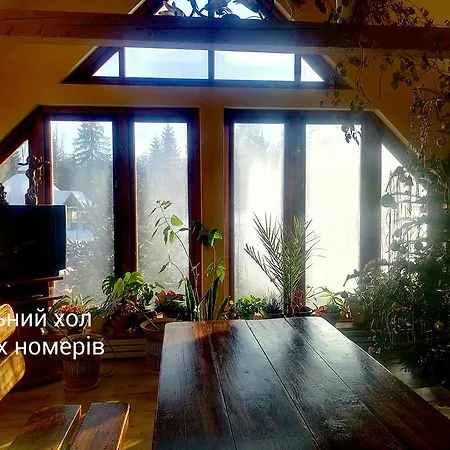 Gostynniy Dvir Raytshtoky 게스트하우스 3*