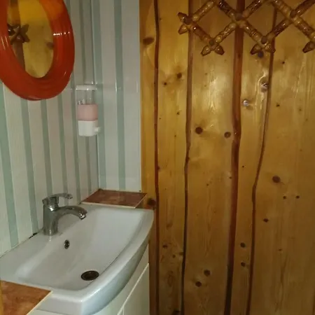 Gostynniy Dvir Raytshtoky Konukevi 3*